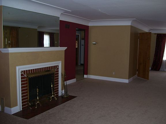 2nd image of 2600 Delmar Ave