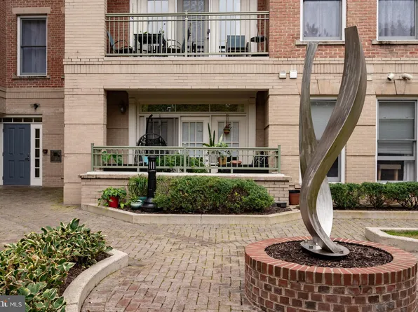 1115 Cameron St Unit 119, Alexandria, VA 22314