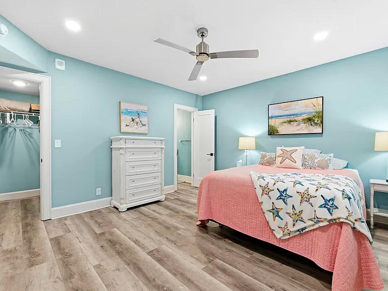 4950 Gulf Blvd #608 — Photo 33