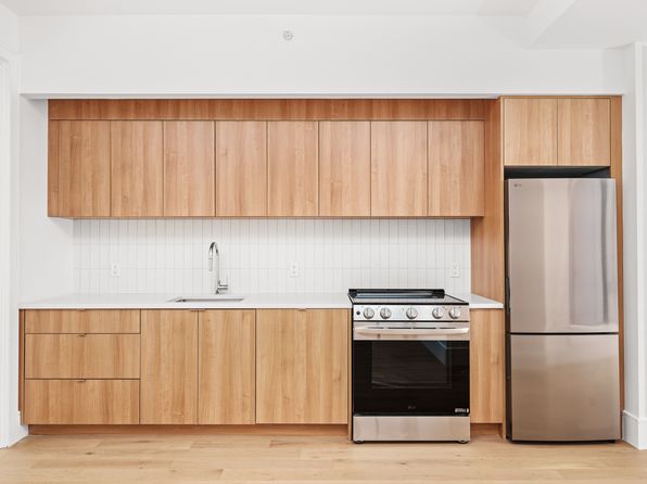 151 S Elliott Pl #2T