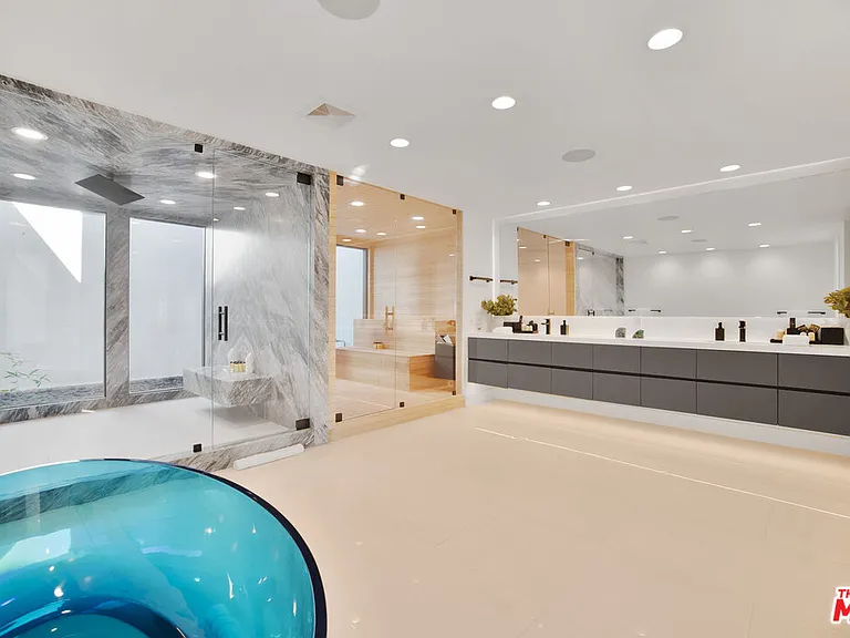 30020 Morning View Dr — Photo 45