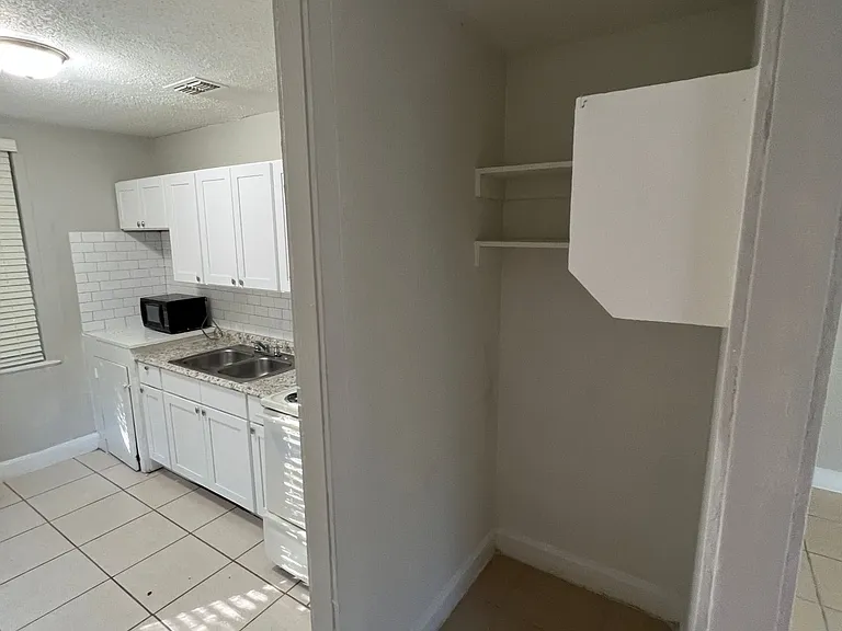 4362 Dagail Ln — Photo 10