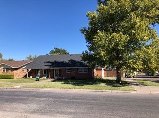 1021 S Indiana St, Perryton, TX 79070