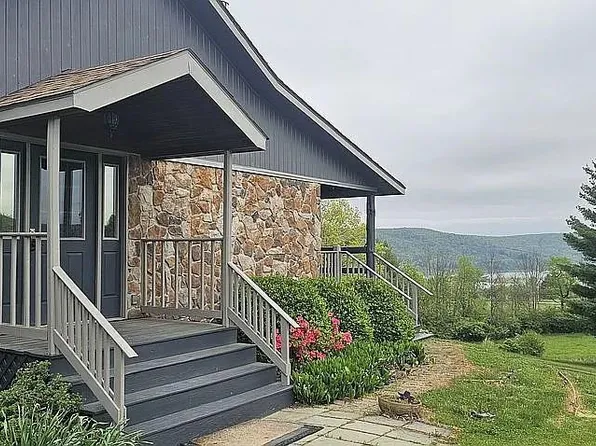 34 Grandview Ln, Lawrenceville, PA 16929