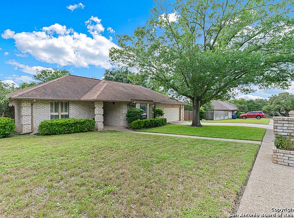 2nd image of 2314 Park Cir