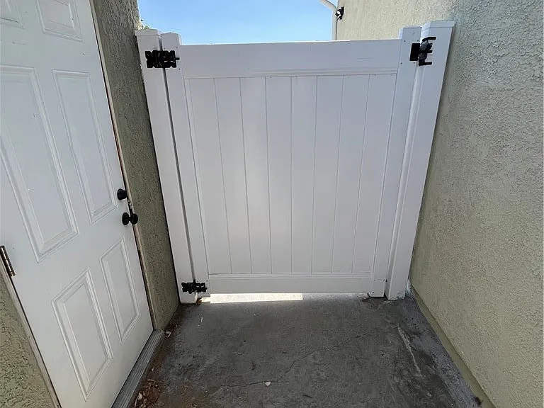 9441 Beverly St — Photo 10