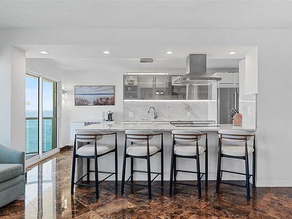 3rd image of 3400 Galt Ocean Dr