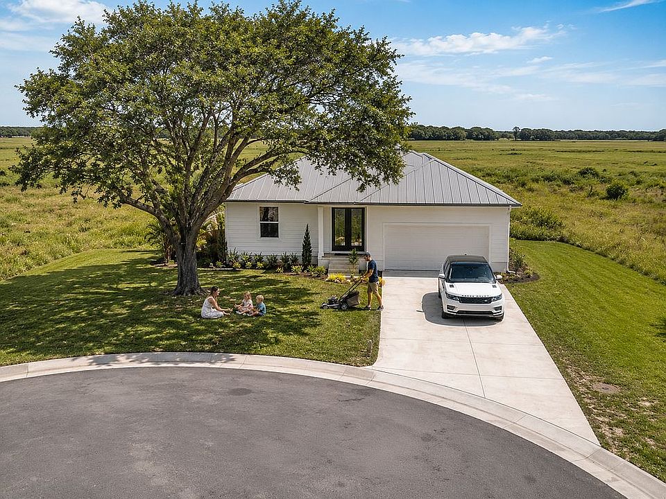 1st image of 2 Wren Dr