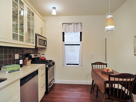 2nd image of 315 E 80th St APT 2A