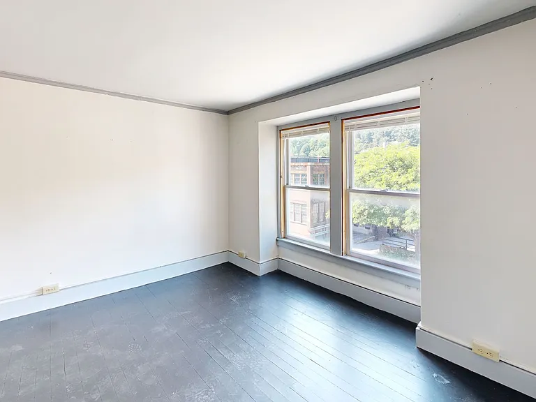 120 Main St. — Photo 4