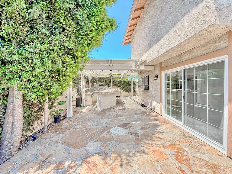 2134 N Pami Cir — Photo 42