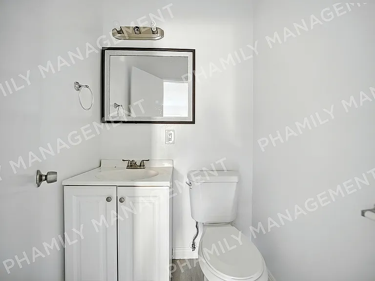 451 Anderwood Ct #D — Photo 13