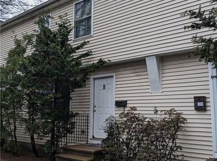 266 Admiral St #B, Providence, RI 02908