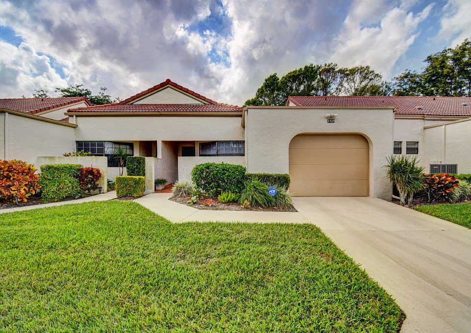 1st image of 5930 Parkwalk Cir W