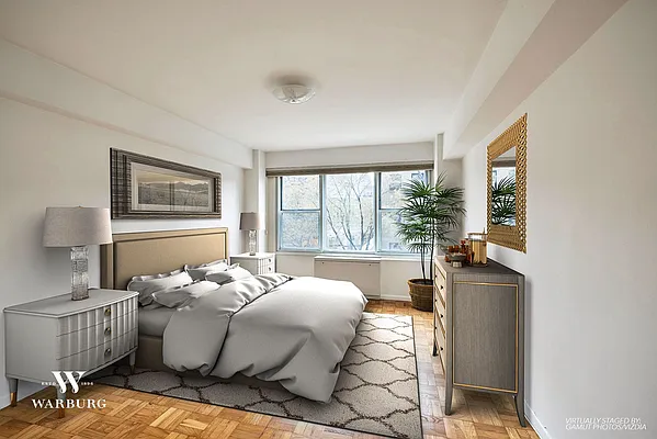 Sold by Warburg | media 3