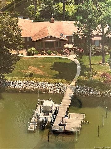 1st image of 629 Skipjack Ln