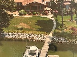 629 Skipjack Ln, Cobbs Creek, VA 23035