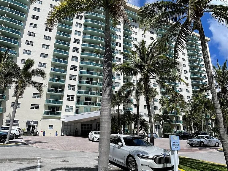 19390 Collins Ave #1405 — Photo 44