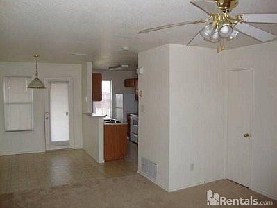 3rd image of 5706 Redstone Dr APT D