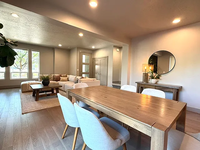 3660 E Parkcenter Blvd — Photo 7