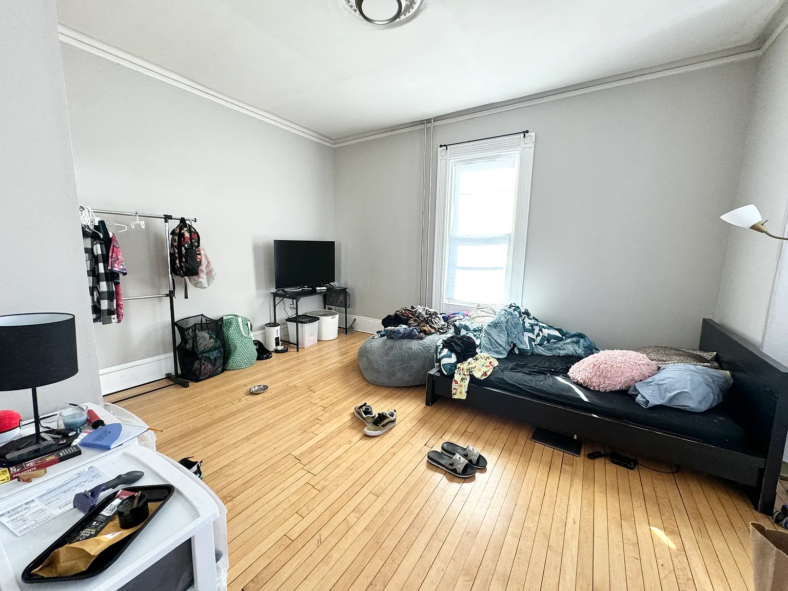 7 bed, 1800 sqft, $6,400 — Photo 4