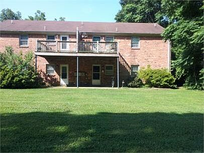 2nd image of 235 Mary Ann Dr APT 4