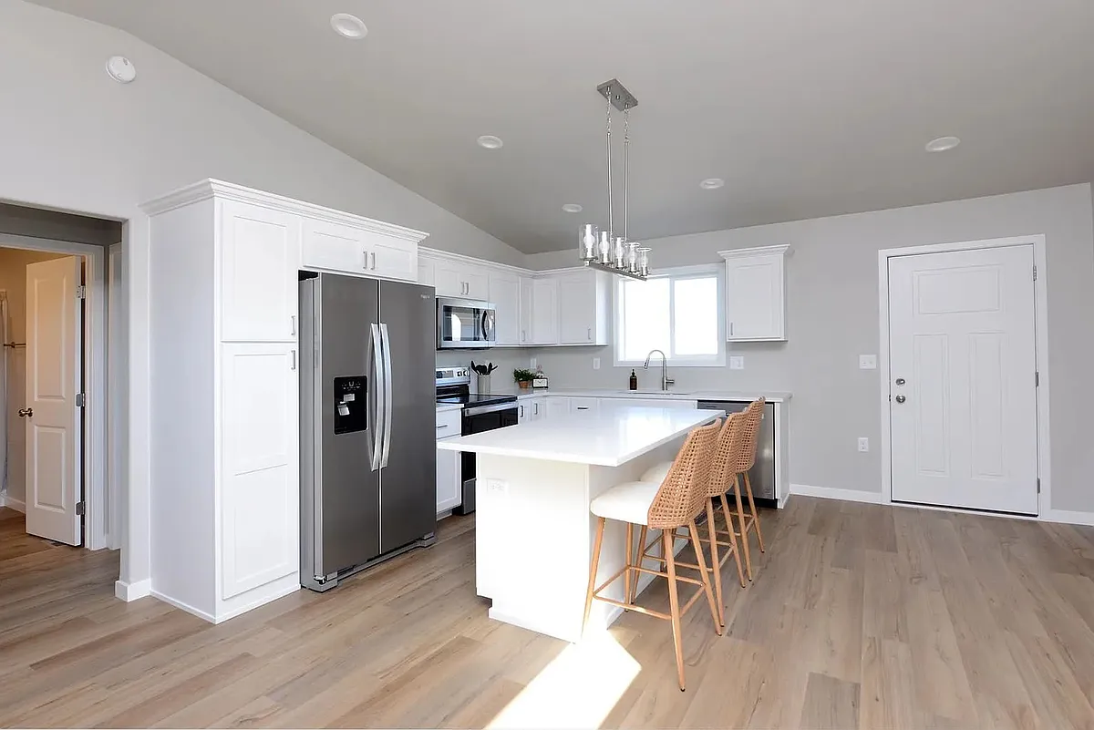 Building Photo - 1265 Jill Dr W