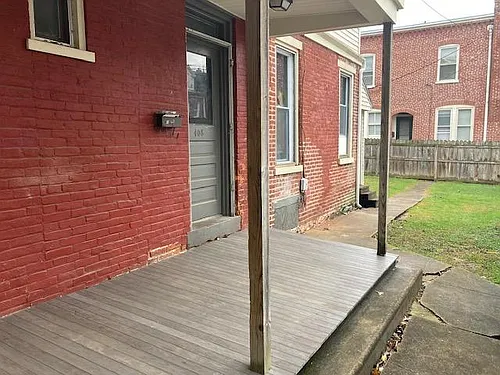 543 W Lemon St #3 Photo 1