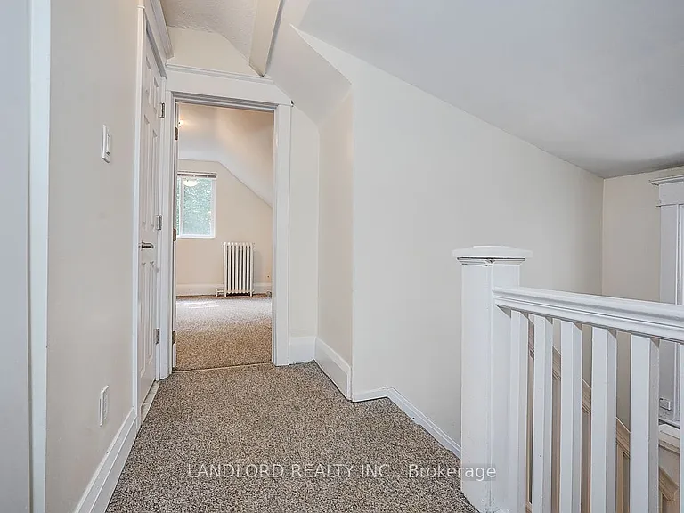92 Neville Park Blvd #UPPER — Photo 22