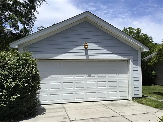 1304 Carol Oaks Dr — Photo 28