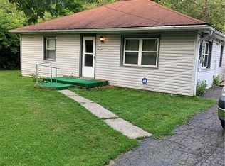 327 Mackey Dr, Vienna, OH 44473