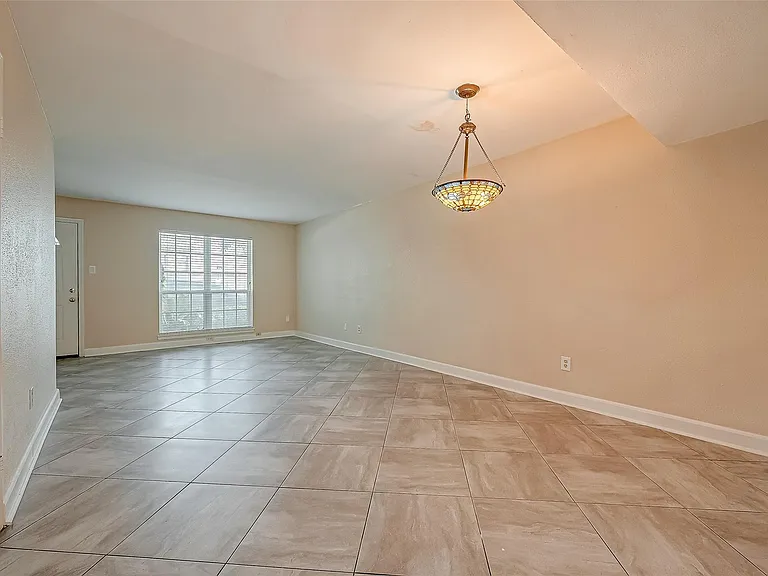 6410 Del Monte Dr #5 — Photo 9