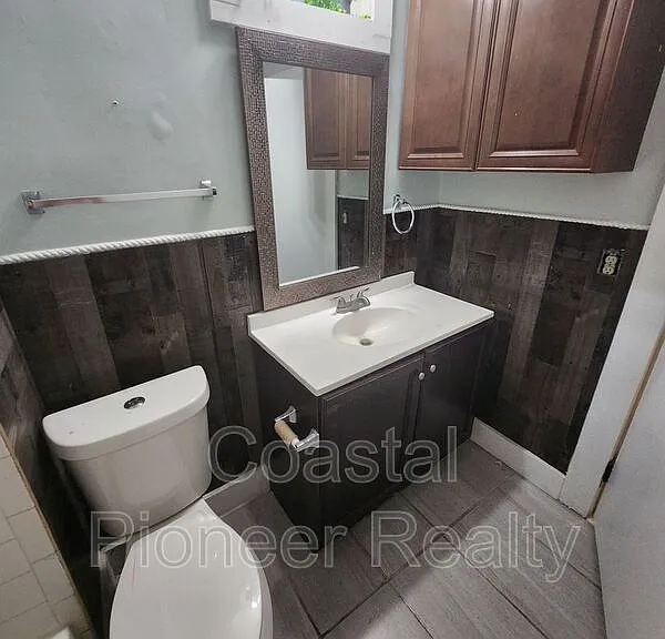 701 Newton Ave S — Photo 17