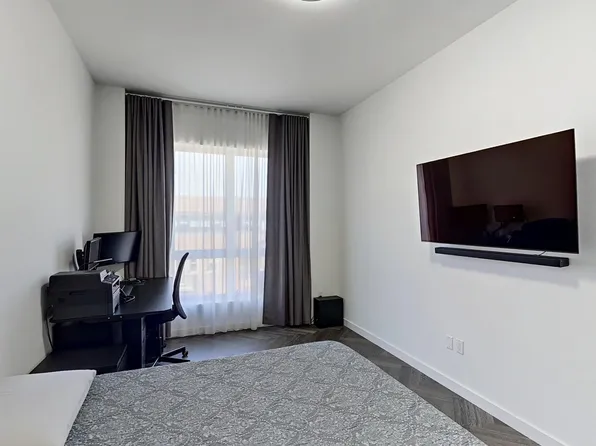 1414 West 4th Street image 4 of 13