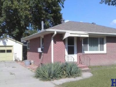 5042 Holdrege St, Lincoln, NE, 68504
