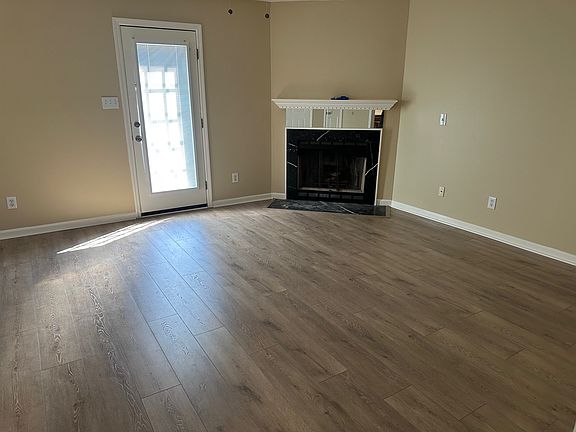 5th image of 6121 Ackerman Dr