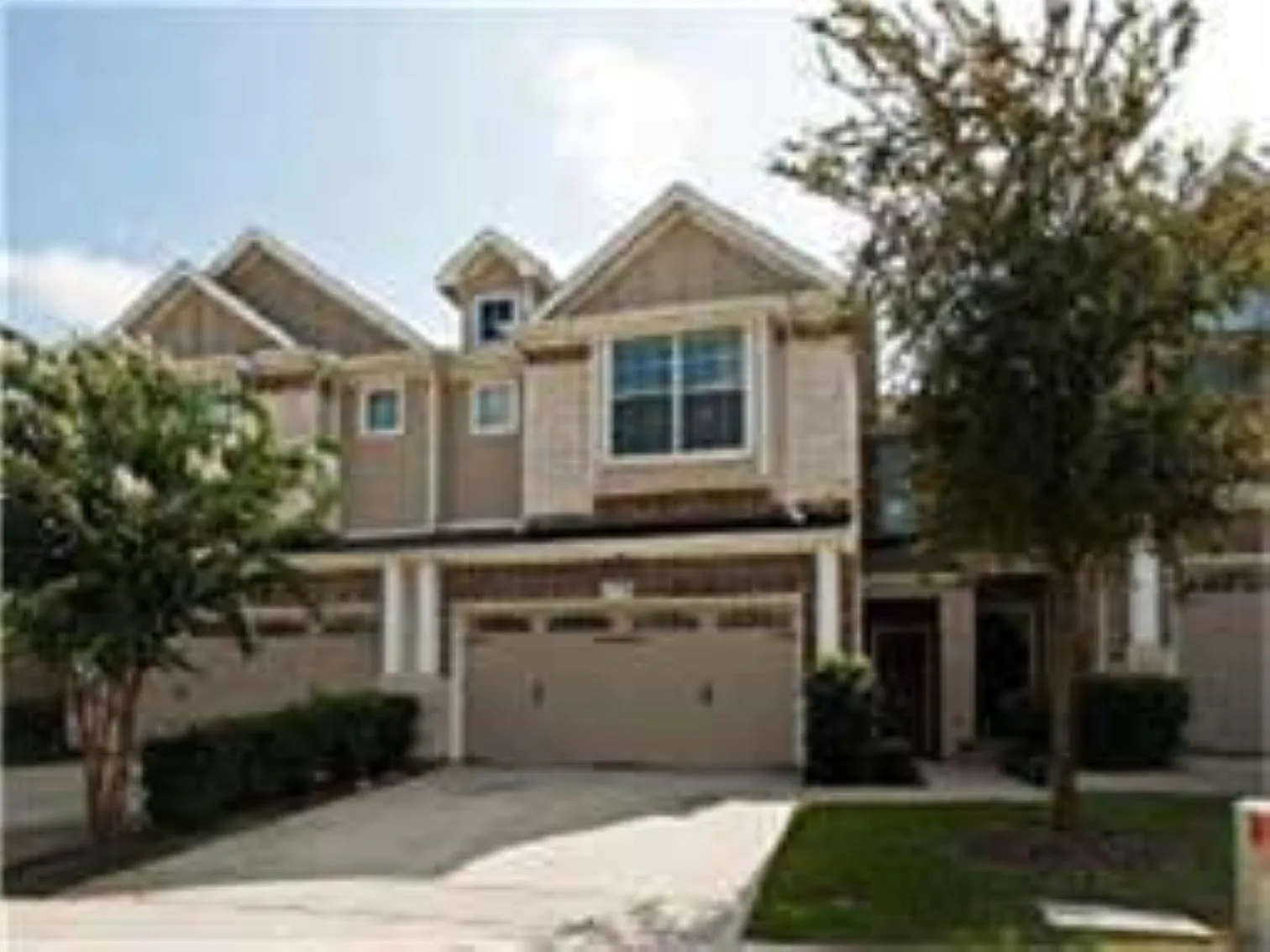 2 bed, 1398 sqft, $2,100 — Photo 1