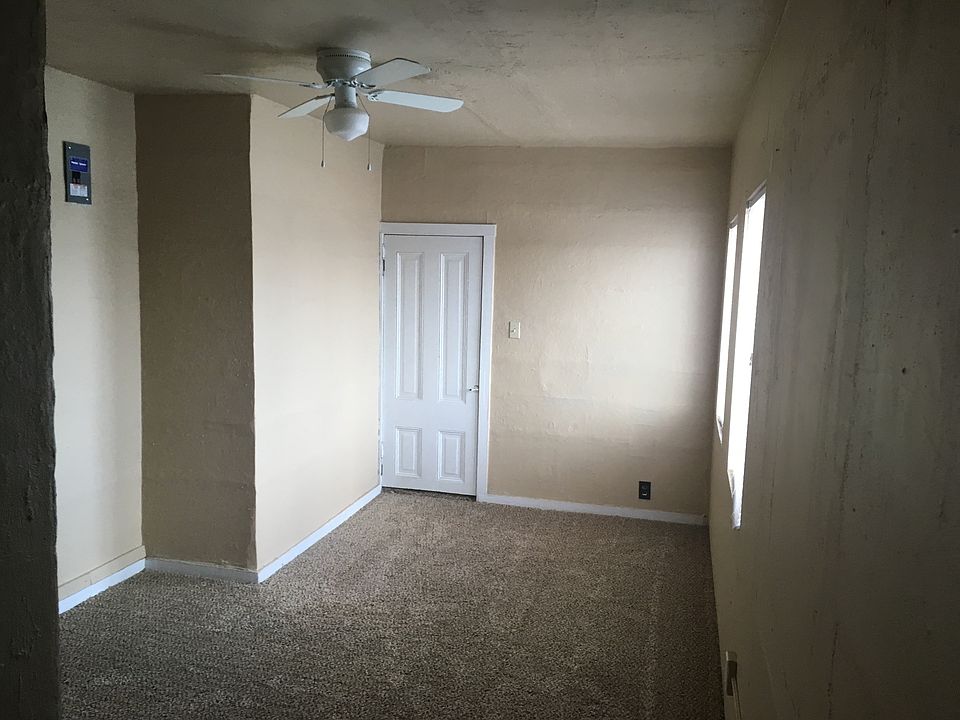 2nd image of 2134 Pine St APT 4