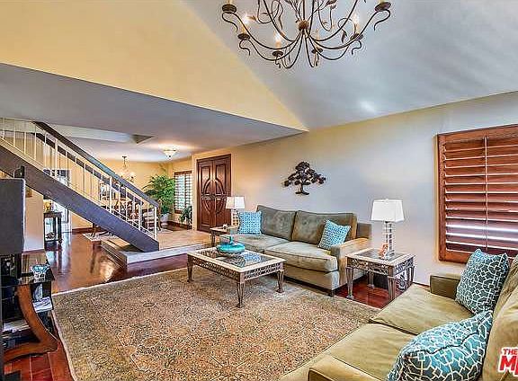 4th image of 10374 Summer Holly Cir
