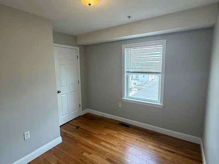 462 Fletcher St — Photo 22