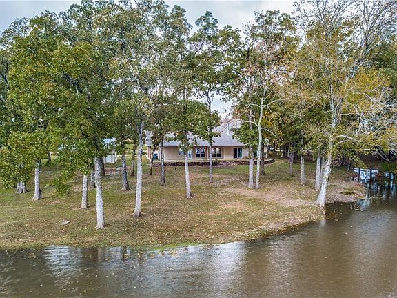 2nd image of 302 Westshore Dr