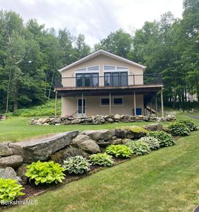 1050 Cape St, Lee, MA, 01238