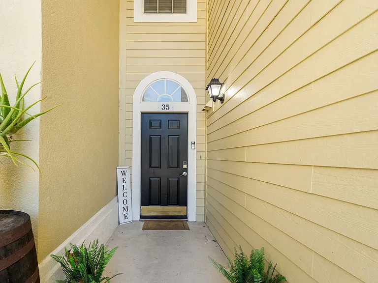 10000 SW 52nd Ave #35 — Photo 3