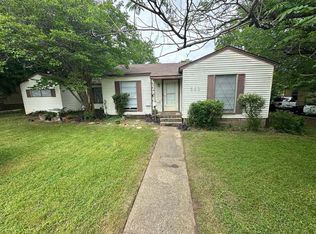583 W Hammond St, Lancaster, TX 75146