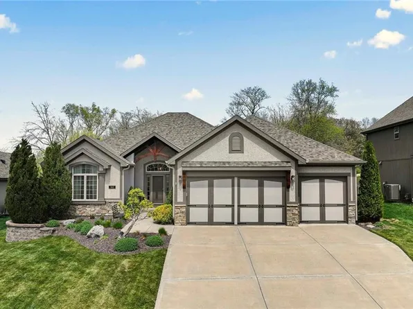 3112 NE 92nd St, Kansas City, MO 64156