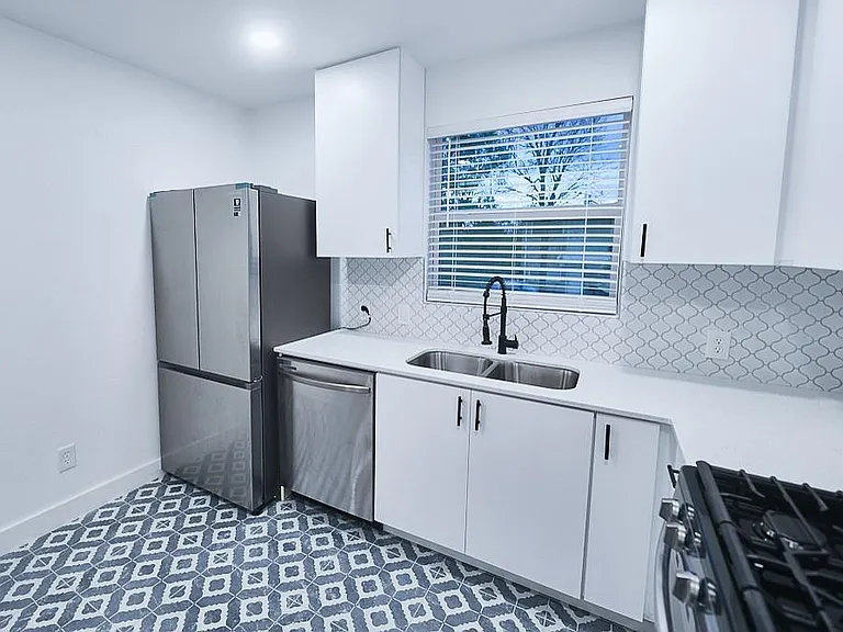 3300 Tom Green St #3 — Photo 6