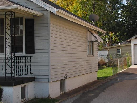 2nd image of 4846 Tiemann Ave