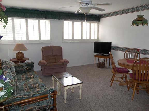 4th image of 920 N 82nd St APT H114