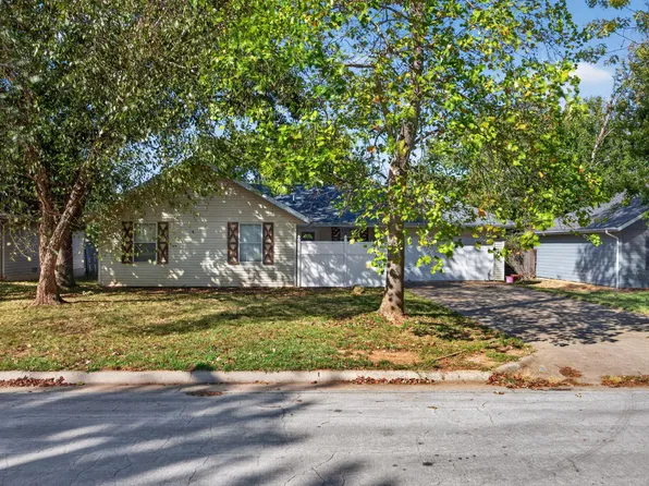5627 S Dayton Avenue, Springfield, MO 65810