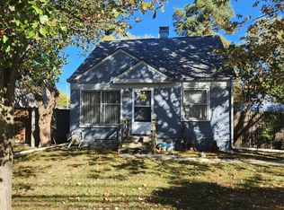 17487 Common Rd, Roseville, MI 48066